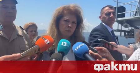 Няма никакви противоречия в позицията за Украйна каза президентът Илияна