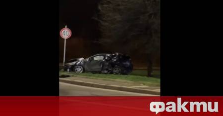 Двама души са пострадали при катастрофа в района на моста