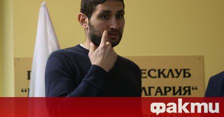 Старши треньорът на Локомотив Пловдив Александър Тунчев си е наложил карантина