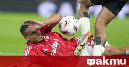 Челси се надява да се раздели с Тосин Адарабиойо Беноа