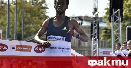 Победителят на маратона във Виена Дерара Хуриса от Етиопия беше