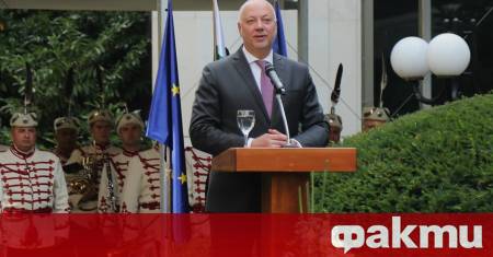 Демокрацията върховенството на правото и зачитането на човешките права са