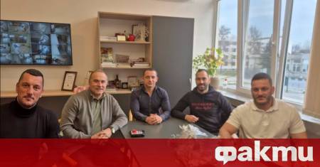 Изпълнителният директор на ЦСКА Вангел Вангелов спортният директор Бойко Величков