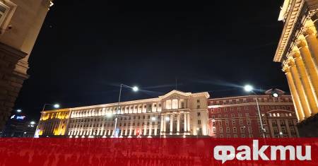 Продължават протестите в София и други градове срещу управлението на
