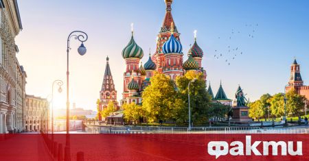 Повече от половината руснаци 57 виждат страната си в международна