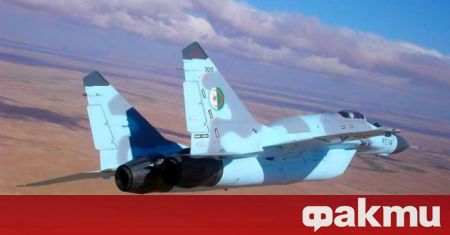 Пилот от алжирските военновъздушни сили загина, след като се разби