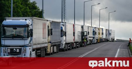 Великобритания изпитва голяма нужда от шофьори на камиони, съобщи The