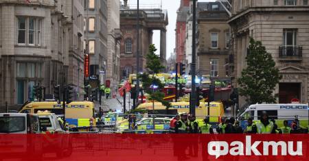 Ужас в Англия Кола се вряза в шампионския парад на