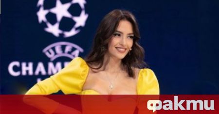 Албанската красавица Ева Мурати продължава да радва феновете с привлекателни