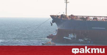 Отпадъчен нефтопродукт изтича от танкера Кайрос край Созопол За това