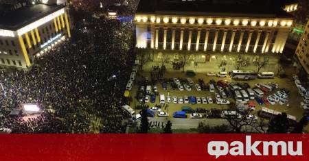 ФАКТИ публикува мнения с широк спектър от гледни точки за