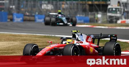 Пилотът на Ferrari Люис Хамилтън демонстрира впечатляваща скорост по време