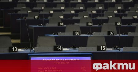 Управляващата група в Гърция изключи евродепутат от своите редици съобщи