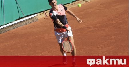 Шампионът на България по тенис Александър Лазаров отпадна на полуфиналите