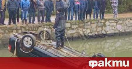 Осем души в кола загинаха в югоизточен Китай след като