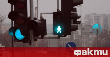 Мигащата зелена светлина на светофарите в София ще бъде запазена
