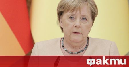 Подкрепата към партийния блок на Ангела Меркел достигна рекордно ниски