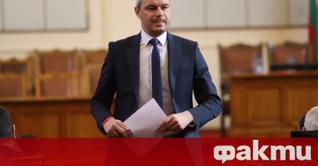 Лидерът на Възраждане Костадин Костадинов обвърза ареста на Бившия премиер