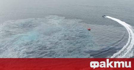 Търговски кораб намиращ се на около 15 морски мили западно