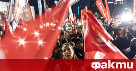 Достъпът до профила на затворения кмет на Истанбул Екрем Имамоглу