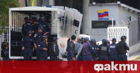 Венецуелският опозиционен политик Хуан Пабло Гуанипа който беше освободен от