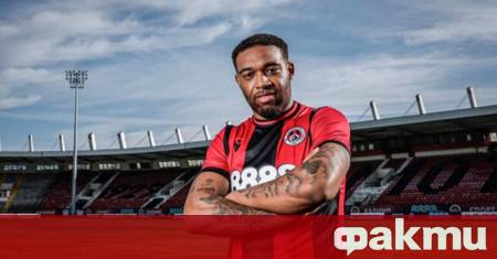 Футболистът на Локомотив София Джордан Ибе е изправен пред много