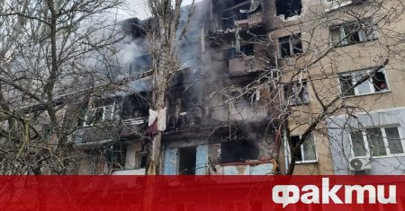 Спасители съобщават за пожари в жилищни райони на град Николаев