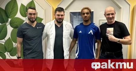 Сагата около бъдещето на Армстронг Око Флекс навлиза в нова