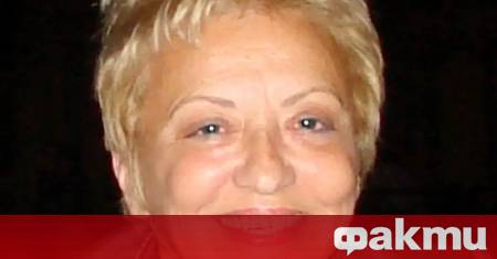 Досегашният президент Румен Радев предпочита да бъде сам на сцената