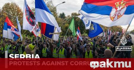 Майка на загинал под козирката на гарата в Нови Сад започна гладна стачка