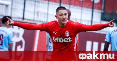 Три клуба от Серия А проявяват интерес към таланта на