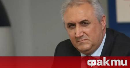 Протестиращите не бяха нито за едните нито за другите а