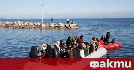 Гръцката брегова охрана съобщи че са били спасени 122 мигранти