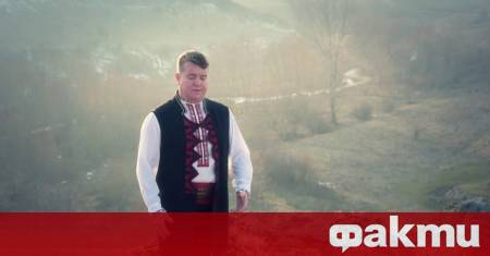 Обичаният народен певец Илия Луков заедно с Васил и Емил
