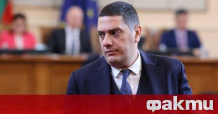 Явно лицемерието е заразно Последното служебно правителство на Румен Радев