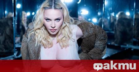 Певицата Мадона пусна поредни предизвикателни снимки в своя Instagram 67 годишната звезда