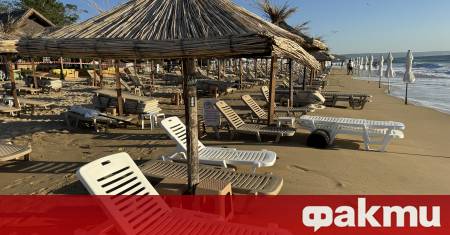 Командировани гардове от Полша работят на плаж Харманите в Созопол