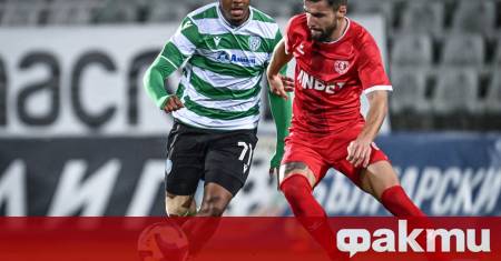 В истински шахматен сблъсък на стадион Тича във Варна Черно