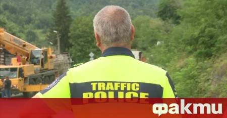 Движението при км 24 на път II 62 Кюстендил Дупница временно е