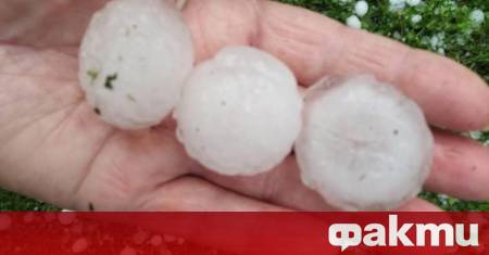 Силни гръмотевични бури удариха части от България а ужасна и