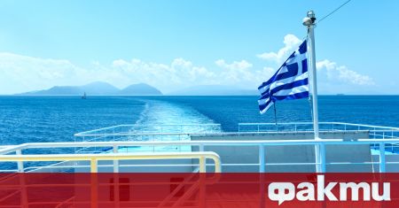 Фериботната връзка между Гърция и Кипър ще бъде възобновена след
