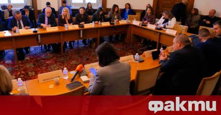 Народният представител от ПГ на БСП – ОБЕДИНЕНА ЛЕВИЦА Нина