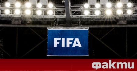 Световната футболна централа (ФИФА) официално реши да изключи Русия от