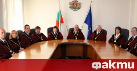 Конституционните съдии единодушно допуснаха искането на президента Румен Радев за