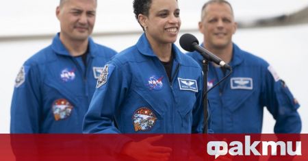 Космически букет получи за рождения си ден американската астронавтка Джесика