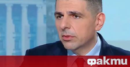 Кабинетът го свалиха хората които излязоха масово на площадите няколко