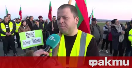 Kozloduy Residents Block Lom-Kozloduy Road, Threat Pleven Closure – Fakti.bg News