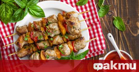 Необходими продукти 1 кг свинско месо сол – на вкус