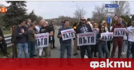 Жители на варненския комплекс Чайка блокираха пътя Варна Златни