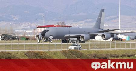 Четири от американските самолети на летище Васил Левски са отлетели